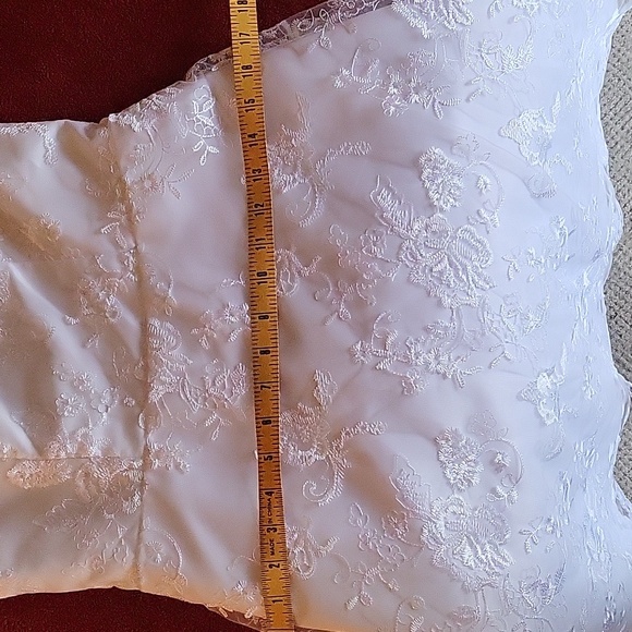 Jaeden Wedding Dress short - Picture 11 of 16